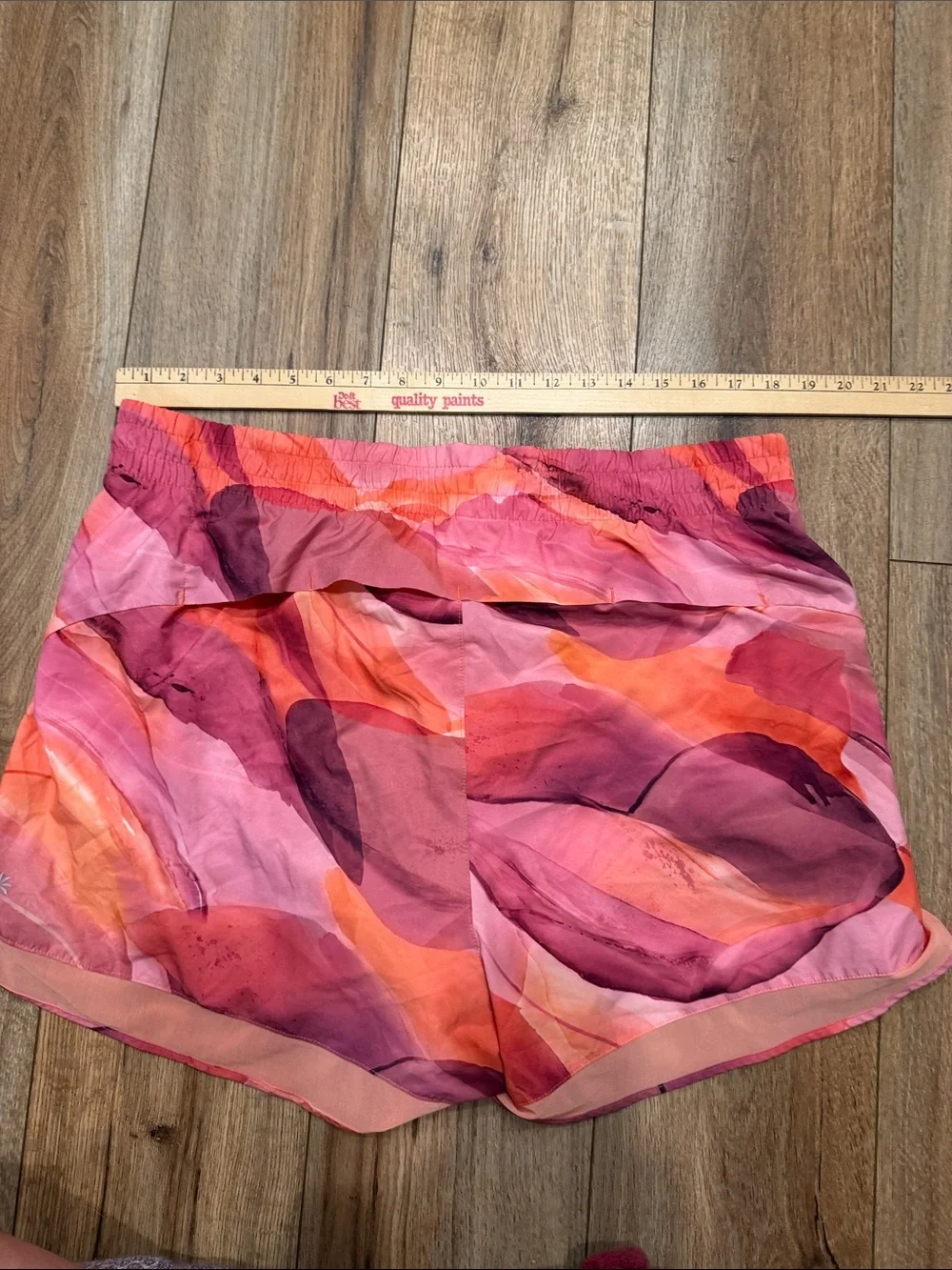 Athleta hit your